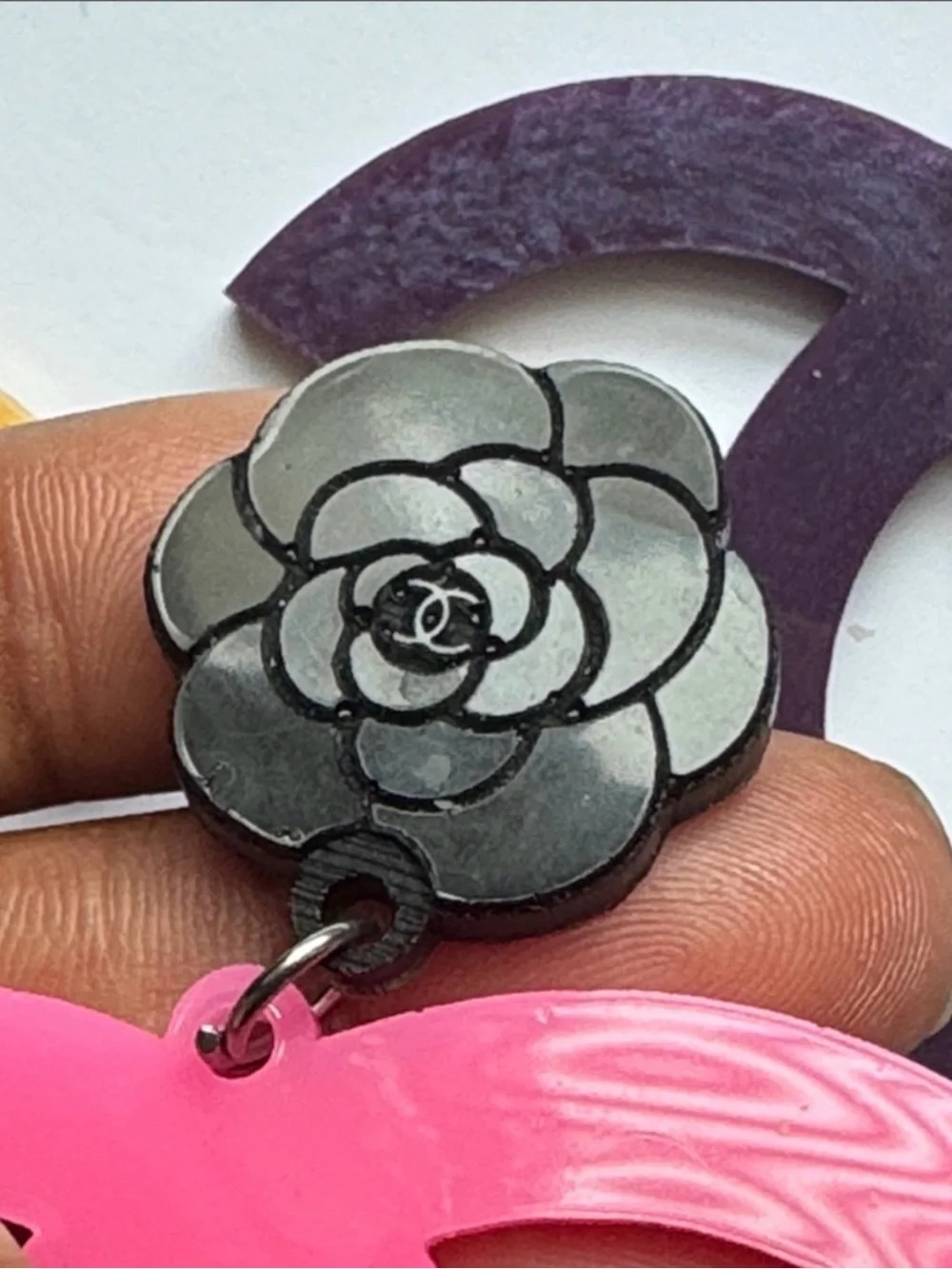 Streetwear CC Fashion Dangle Earrings - Picture 12 of 15